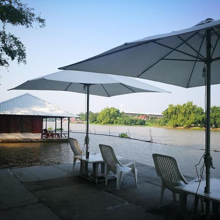River Marina Resort Uthai Thani Exterior foto